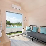 Ferienhaus Awesome Home In Bobolin *